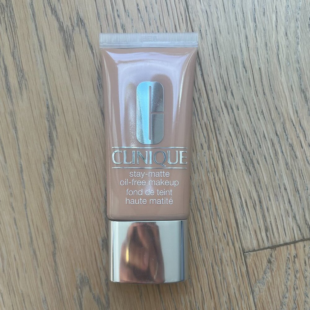 NEW CLINIQUE Stay-Matte Oil-Free Makeup Foundation, 1 oz.